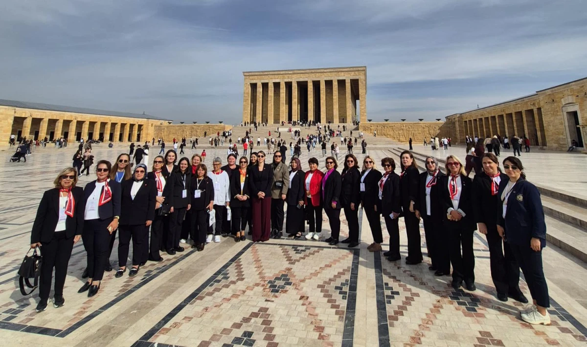 Muğla’nın Kadın Muhtarlarından Anıtkabir Çıkarması: “Seçme ve Seçilme Hakkının 93. Yılı”