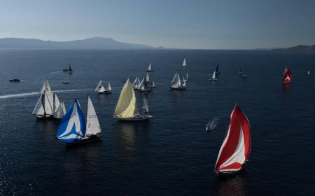 38. The Bodrum Cup’ta SumOne Etabı Heyecanı: Hayatını Kaybeden Denizciler Anısına Denize Çelenk Bırakıldı