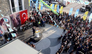 İyi Parti'den Ortakent'te Coşkulu Açılış