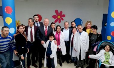 Başkan Adayı Dr. Ateş Tıp Bayramınnda Meslektaşlarını Yanlız Bırakmadı