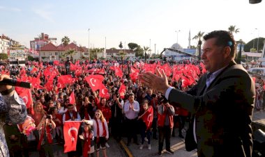 Dalaman Mehmet Kocadon’u Bağrına Bastı