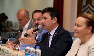 Belediye, Whatsapp İhbar Hattı Kuruyor