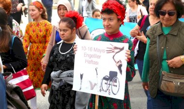 Bodrum'da Engelliler Haftası  Yürüyüşle Başladı