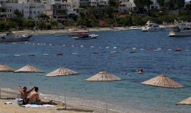 Bodrum'un Belediye Plajlarında Şezlong Olmayacak