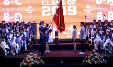 Bahçeşehir Koleji Bodrum Kampüsünde Mezuniyet Heyecanı