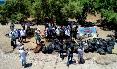 Bu Kadar Çöpü Toplamak Utanç Verici