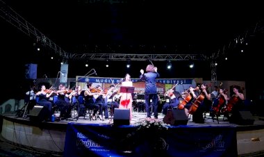 Bodrum Uluslararası Turgutreis Kültür Sanat Turizm Festivalinin Üçüncü Günü Seyirci Akınına Uğradı