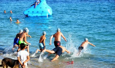 Denizde ve Karada Dolu Dolu Kutlama