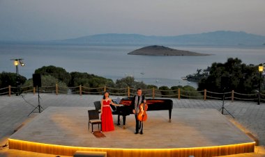 Gümüşlük Festivali Viyolonsel-Piyano İkilisini Zefirya’da Ağırladı