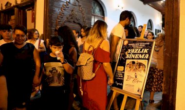 Menteşe'de Yazlık Sinema Keyfi