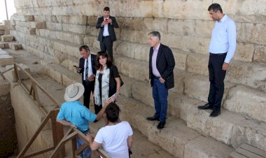 Yunanistan'ın İzmir Başkonsolosu Mitso'da