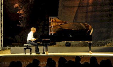 İtalyan Piyanist Francesco Libetta Notalarla Büyüledi