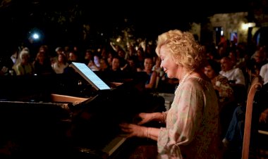 Gümüşlük’te Festival Gülsin Onay’la Son Bulacak