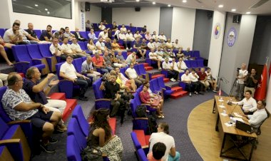 Barlar Sokağı Canlansın, Gümüşlük Sessiz Kalsın