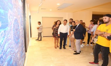 Devrim Erbil'in '60 Yıl 60 Eser' Sergisine Sanatseverlerden Yoğun İlgi