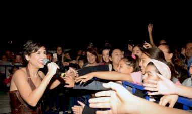 Aydilge Hayranlarını Coşturdu