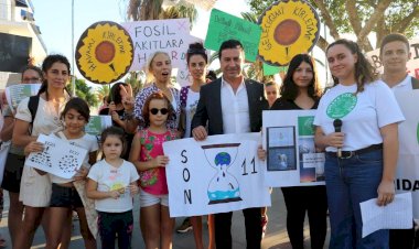 Başkan Aras İle Zeynep Casalini Küresel İklim Değişikliği Eylemine Katıldı