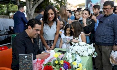 Ege, Menteşe’de Hayranlarıyla Buluştu