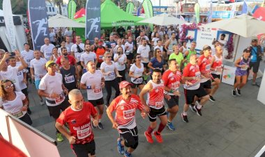 Bodrum Yarı Maratonu Renkli Görüntülere Sahne Oldu