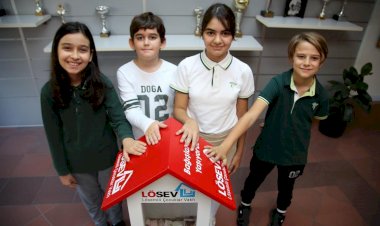 Geleceğin Dünyası Emin Ellerde