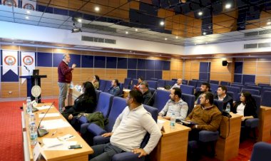 Kurumsallaşmaya Dikkat Çekildi