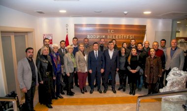 Chp Bodrum İlçe Yönetimi Başkan Aras’ı Makamında Ziyaret Etti