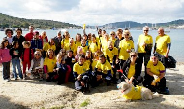 Gönüllüler Çevre Temizliği Yaptı