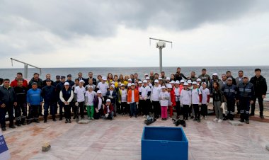 Bodrum’da Deniz Dibi Temizliğine İlk Kez Sahil Güvenlik Ekibi De Katıldı