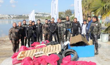 Denizden 116 Kilogram Atık Çıkarıldı