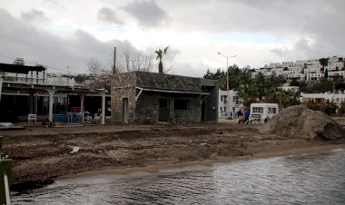 Küçükbük Sahilinde Yaklaşık 2 Yıldır Dava Konusu Olan Yapı Kaldırıldı