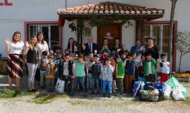 Minikler Kardeşleri İçin Oyuncaklarını Bağışladılar