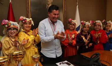 Şampiyon Folklorculardan Mehmet Kocadon’a Ziyaret