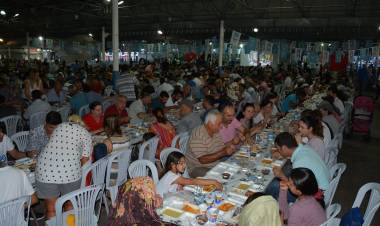 İyi Parti Bodrum’dan 2500 Kişiye İftar Yemeği
