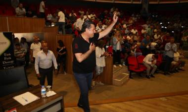 Belediye Meclisi Dursun Göktepe'yi Seçti