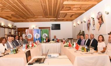 Teknopark Yöneti̇m Kurulu Toplantısı Gerçekleşti̇ri̇ldi̇