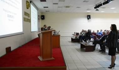 Mimar Oktay Ekinci Anıldı