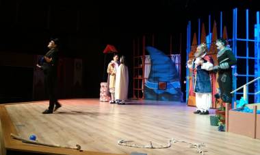 Şehir Tiyatrosu’ndan İlk Çocuk Oyunu Çizmeli Kedi Sahnede