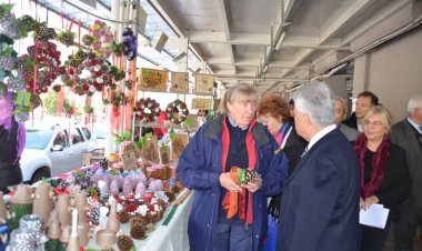 Marmaris'te Noel Pazarı Açıldı