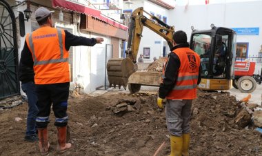 Çarşıda Çalışmalar Sürüyor